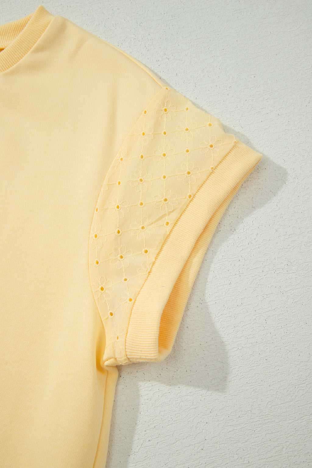 Yellow  Eyelet Lace Patchwork Sleeve Short 2pcs Outfit